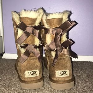 bailey bow uggs